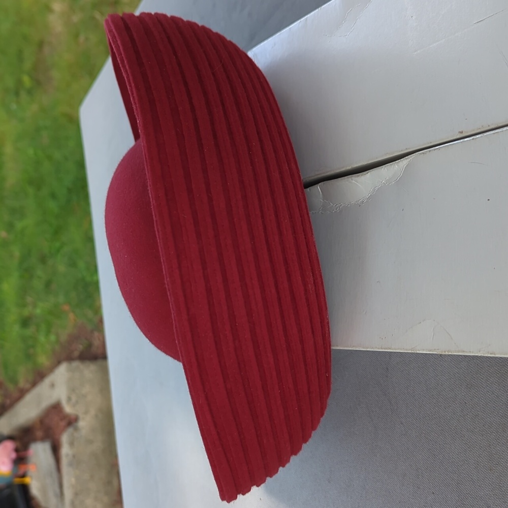 Frank Olive Red Hat